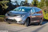 Chrysler Pacifica 2017 Chrysler Pacyfica Hybryda Plug In niski przebieg