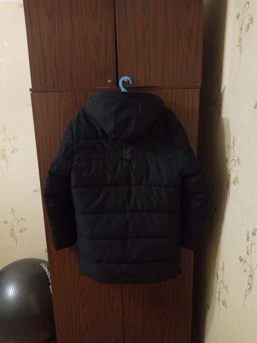Зимова чоловіча куртка.