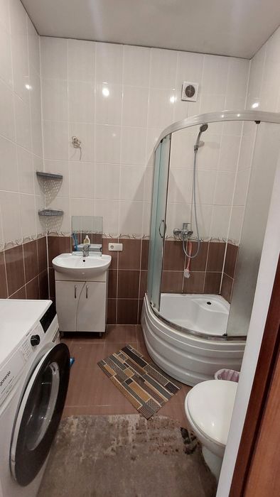 Оренда частини будинку. Вул.Покровська.