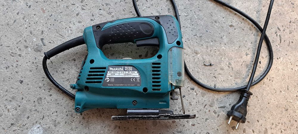 MAKITA Wyrzynarka  4326