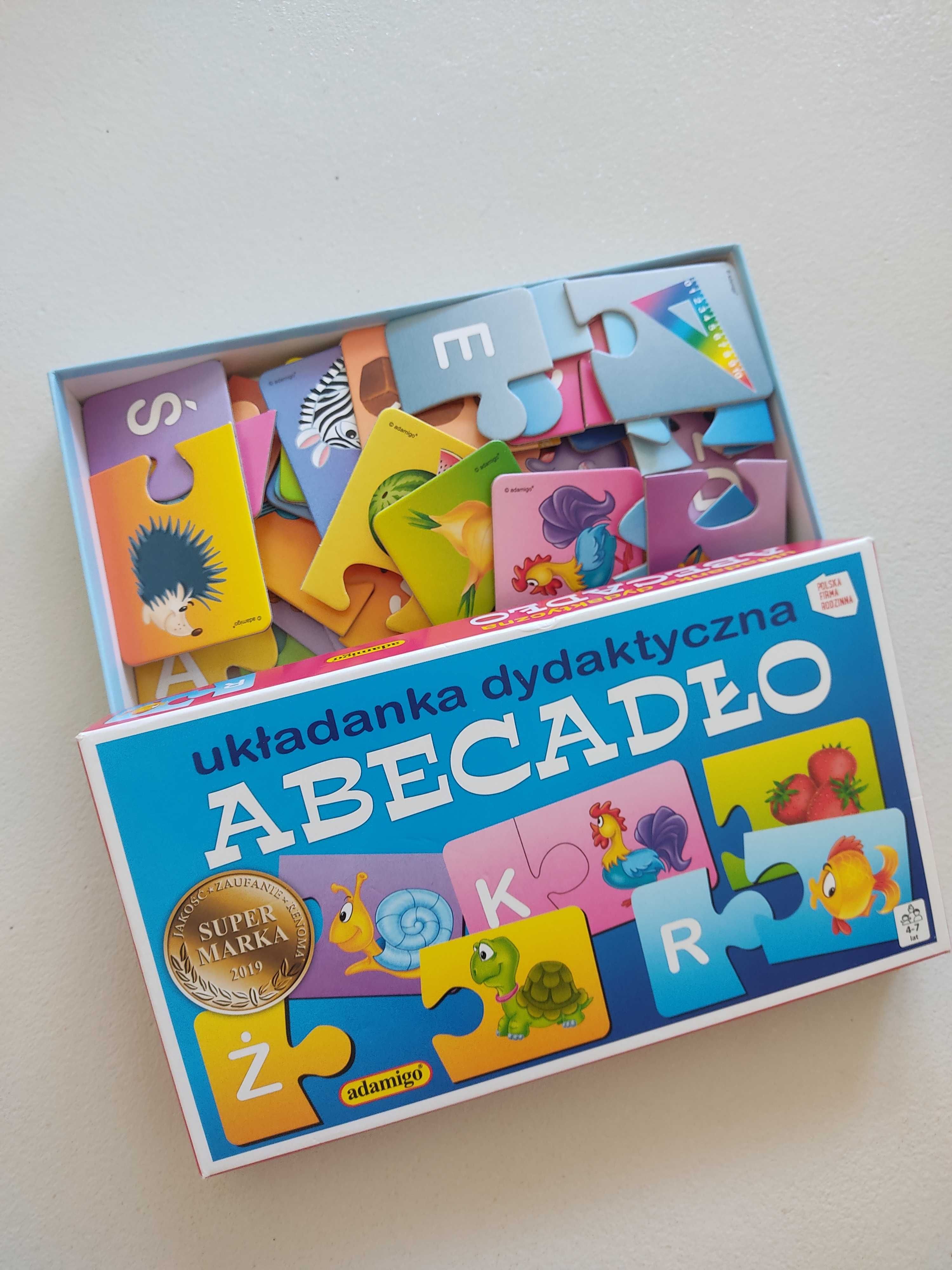 Puzzle edukacyjne. Alfabet