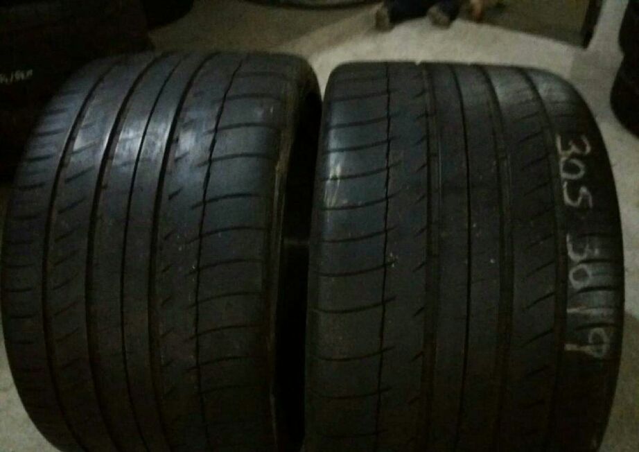 2 Pneus 305/30 R19 Michelin