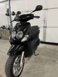 Yamaha Neos MBK Ovetto skuter 50