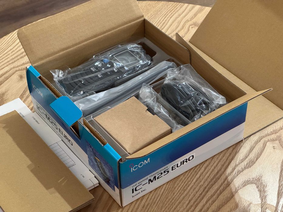 ICOM IC-M25 Euro Przenośna morska stacja radiowa