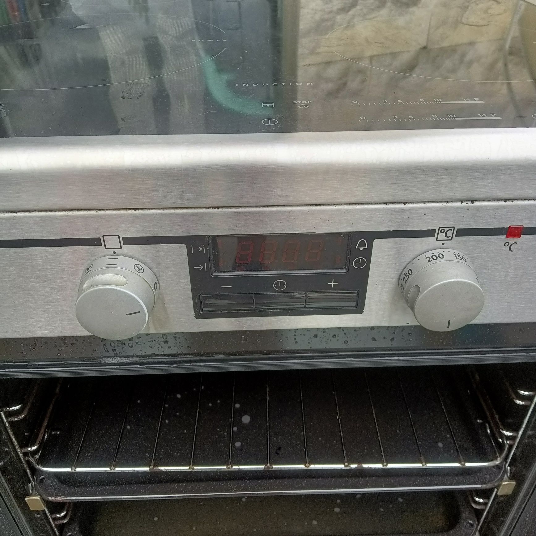Fogão eléctrico com placa vidroceramica