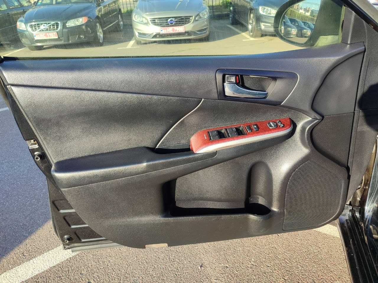 Toyota Camry VII (XV50), 2012 р., Автомат 2.5 л.