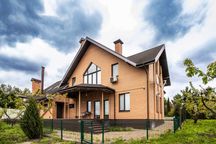 У продажі 2-поверховий будинок на Флорінці-1 Флоринка (без комісії)