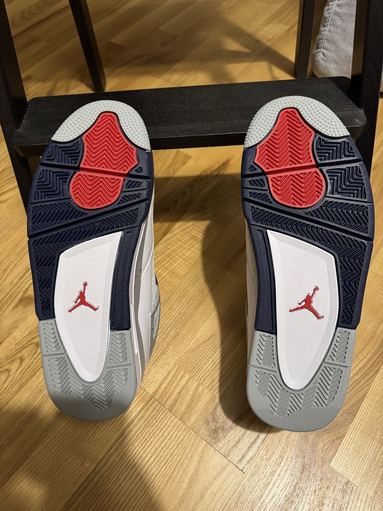 Air Jordan 4 “Midnight Navy”