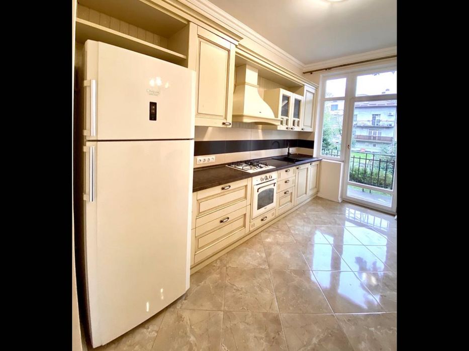 Оренда 3-кімнатної квартири 92 кв. м по вул. Вишенського у Львові