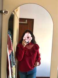 Blusa vermelha com folho e renda tamanho M