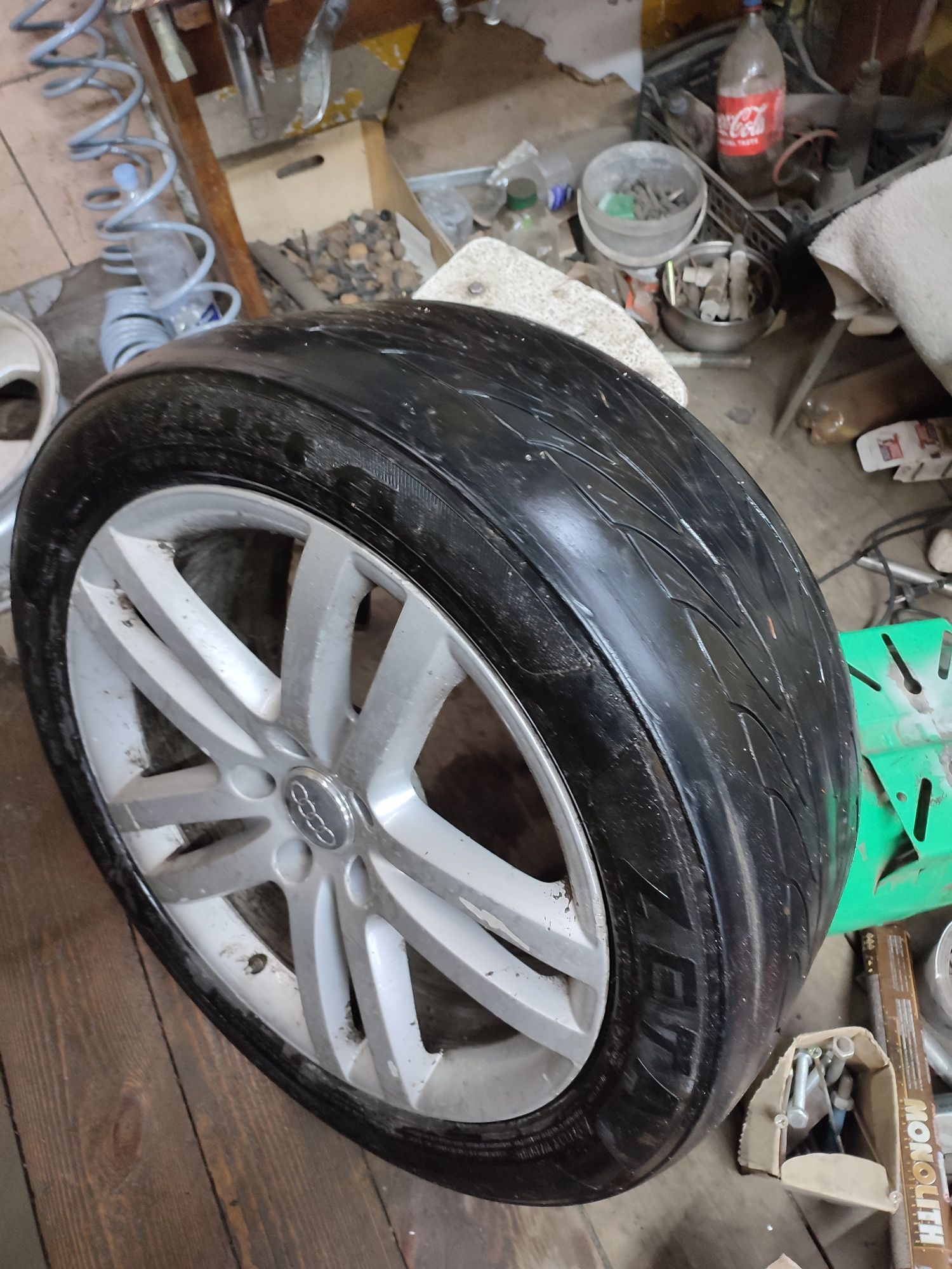 Продам Шини 275/45 R20