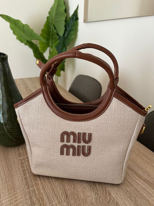 Mala Miu Miu nova