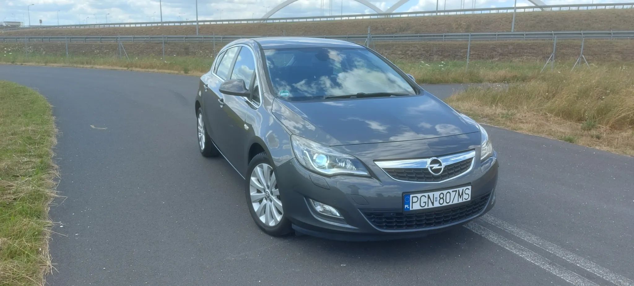 Opel Astra 1.6 benzyna 115 KM Cosmo! sprowadzona z Niemiec! Zarejestrowana!
