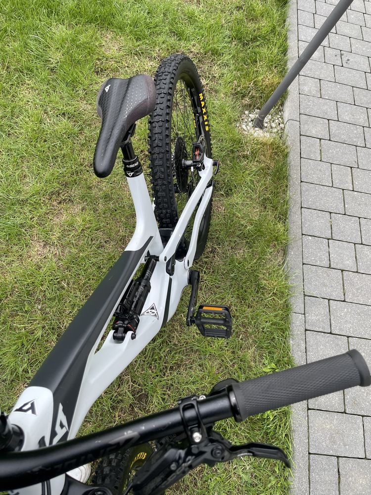 Yt Capra Cf L 2019 27,5 Jak Nowa! Carbon