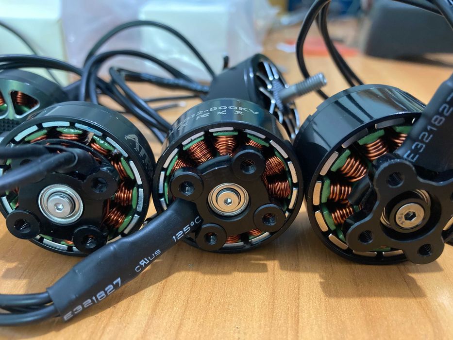 двигуни 3115 2807 900kv1300kv  Rush Max Solo 5.8G  HqProp 10"x5x3