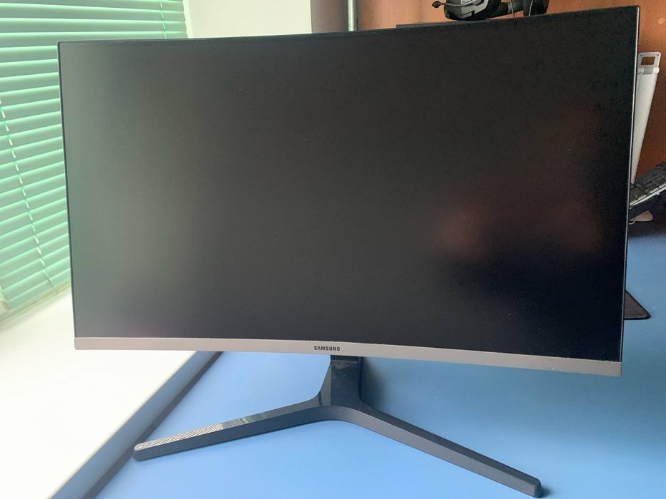 Монітор SAMSUNG C27R500FHI (LC27R500FHIXCI) [27" Full HD VA 4ms 60 Hz)