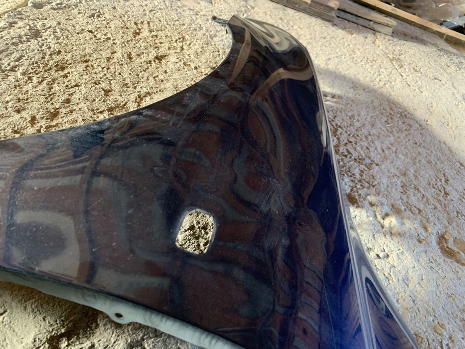 Крило ліве Тойота Авенсіс т25