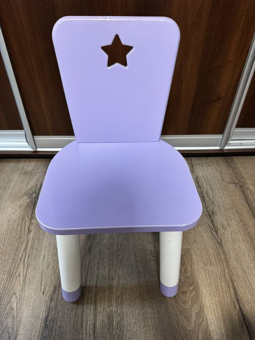 Дитячий стіл та стілець