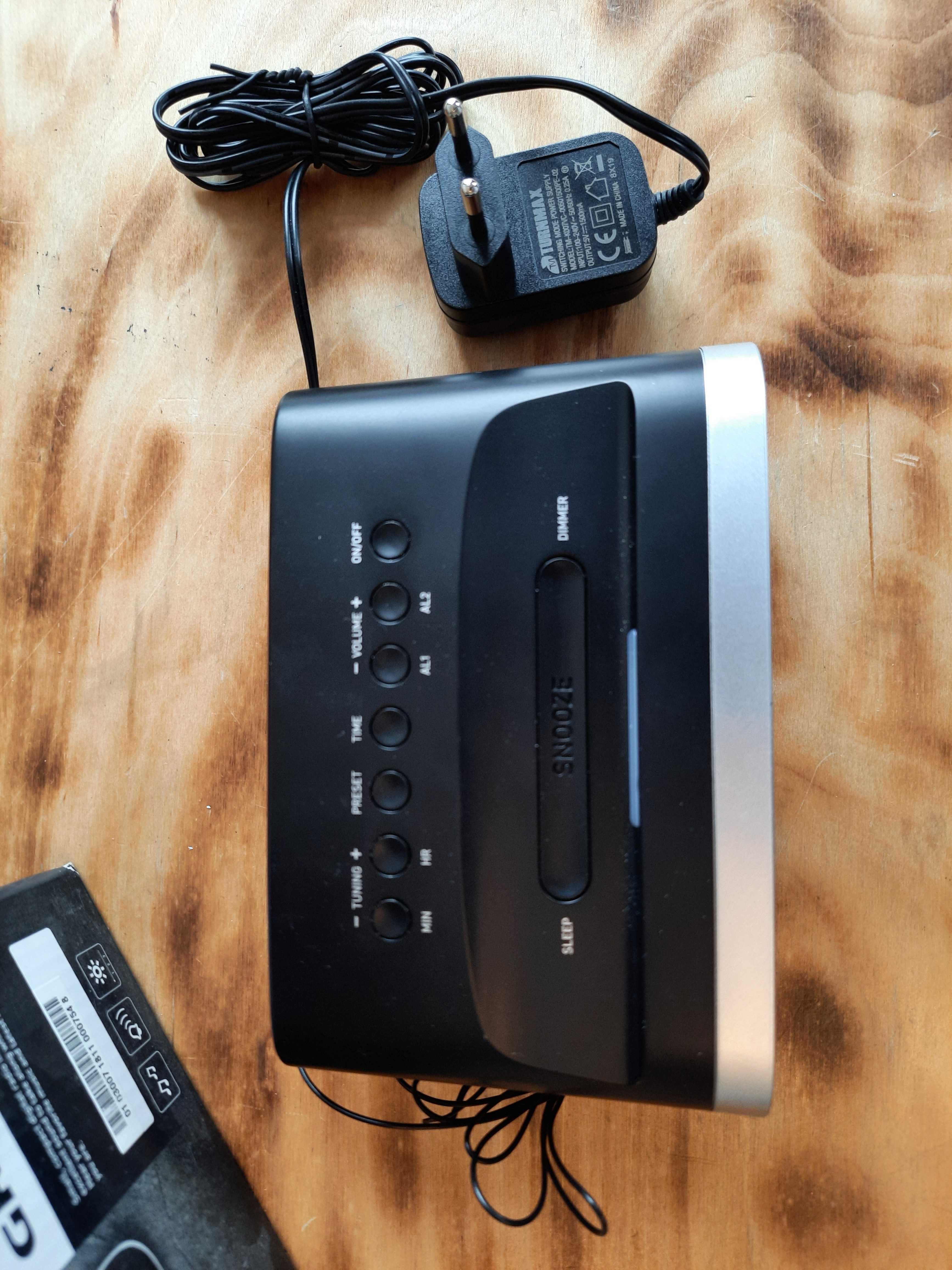 Radio zegar Grundig