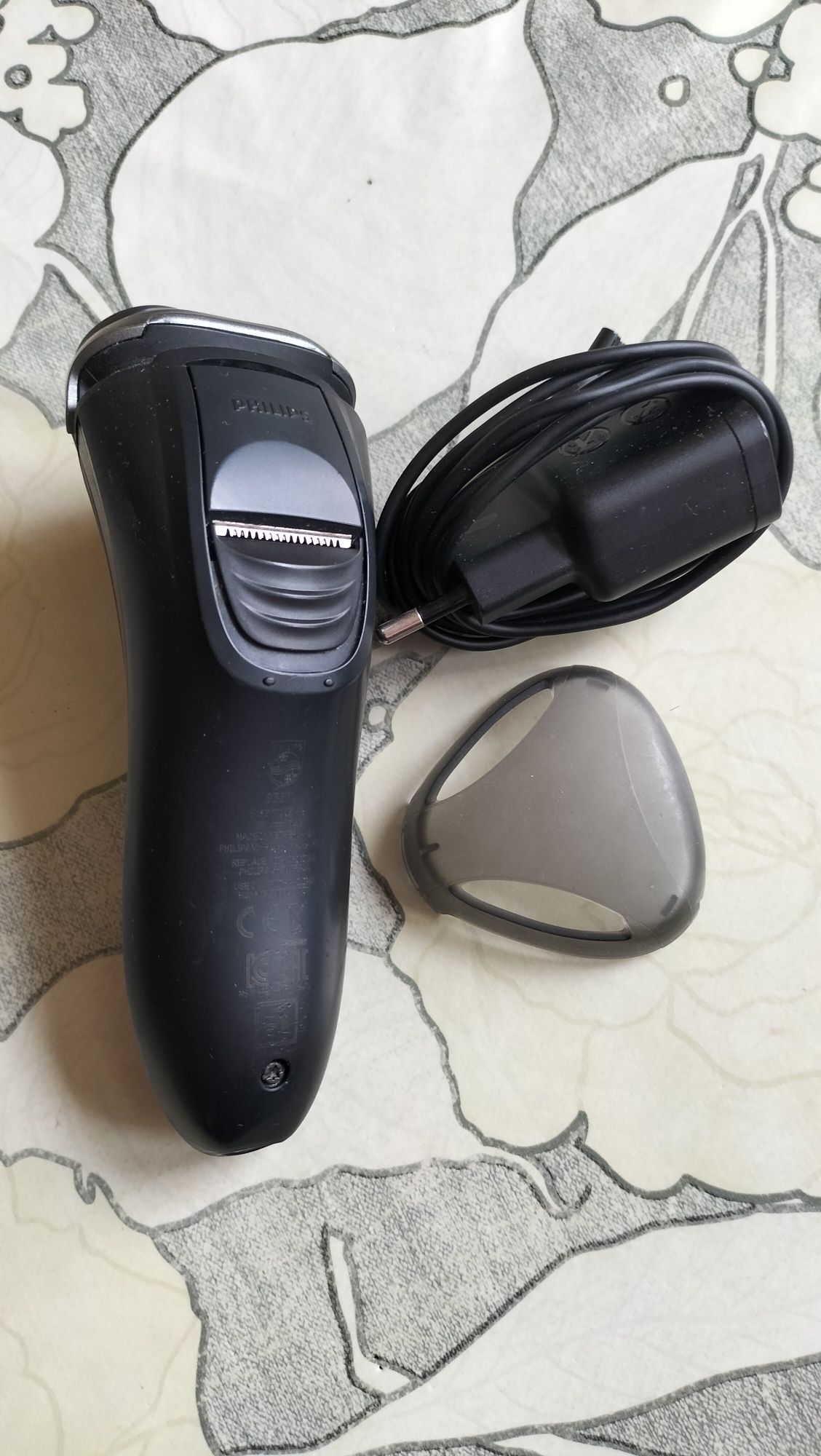 Golarka Philips series 3000 elektryczna z trymerem wysyłka sprawna