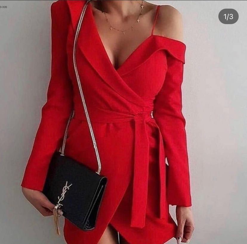 Платье вечернее красное
