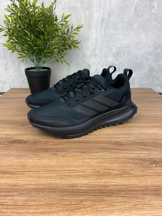 Buty damskie Adidas Runfalcon 5 r. 37,5 - lekkie czarne sneakersy
