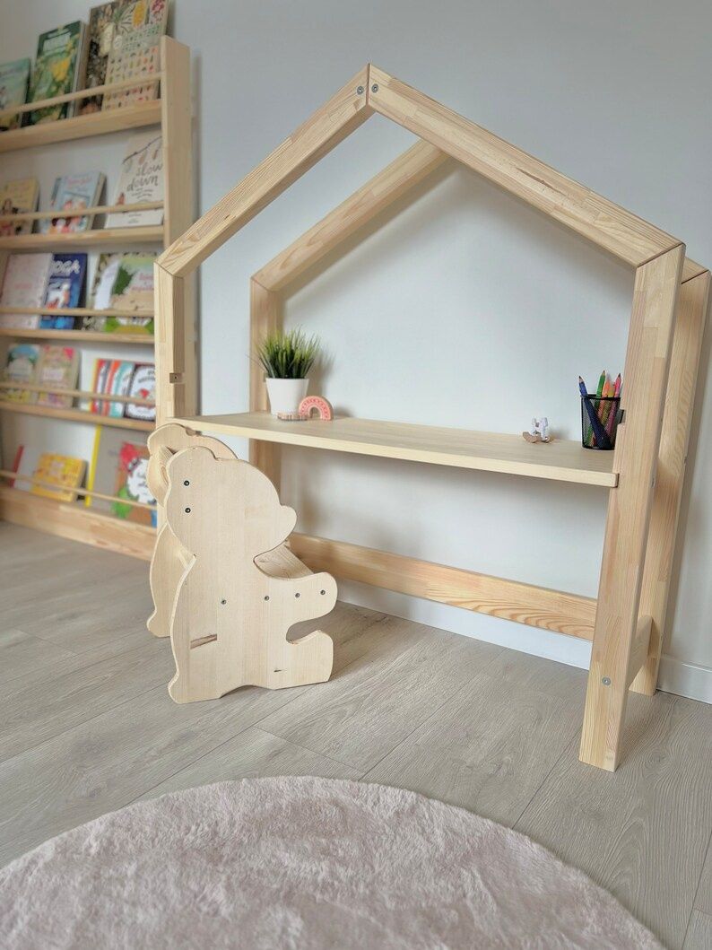Biurko dziecięce drewniane