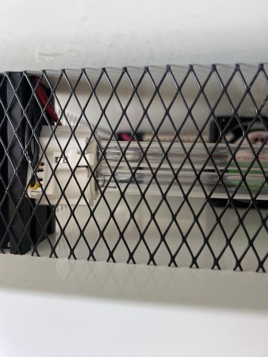 Nowa lampa dezynfekcyjna UV-C 600x600 – do sufitu podwieszanego