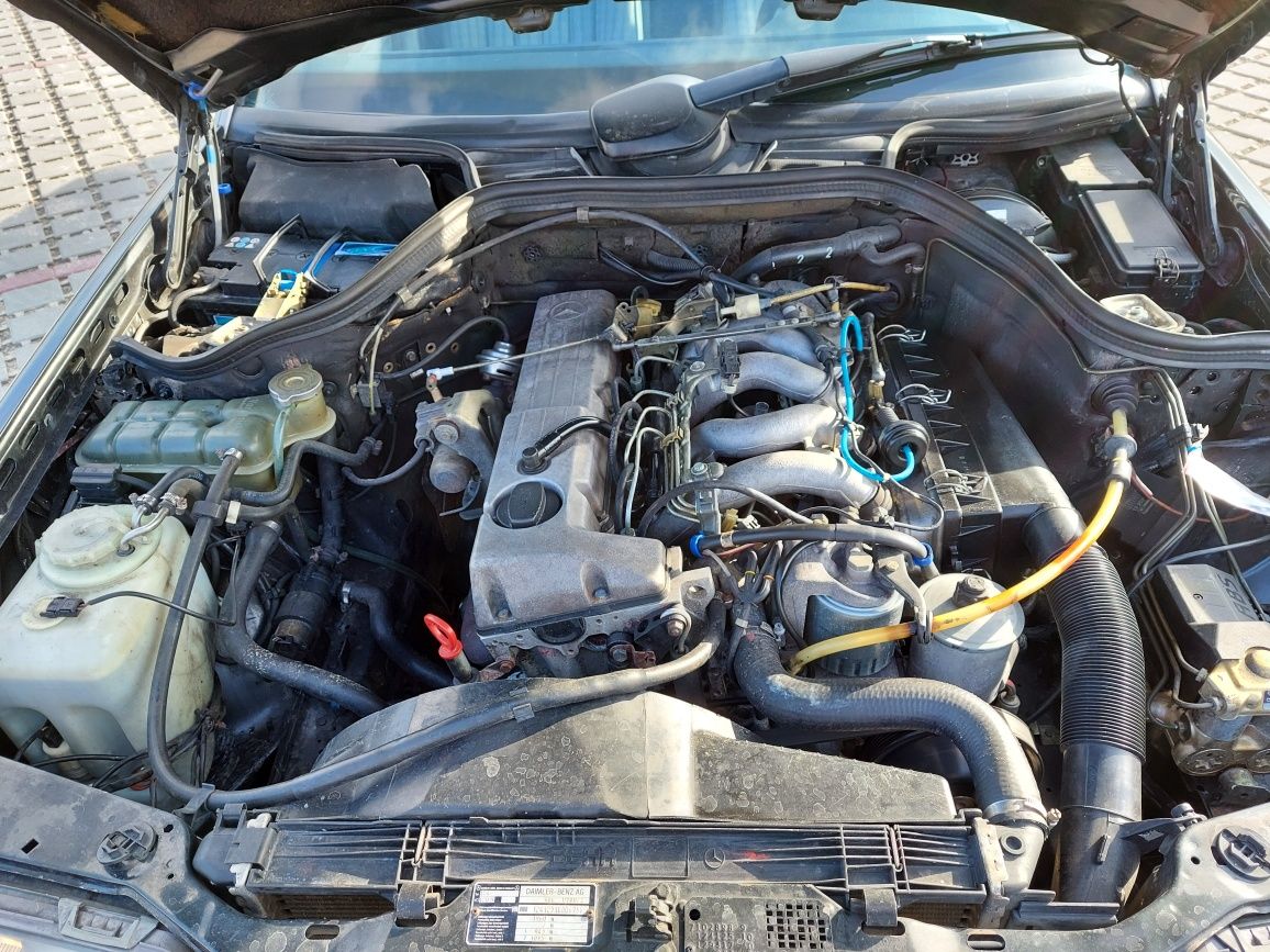 Sprzedam MERCEDESA 124