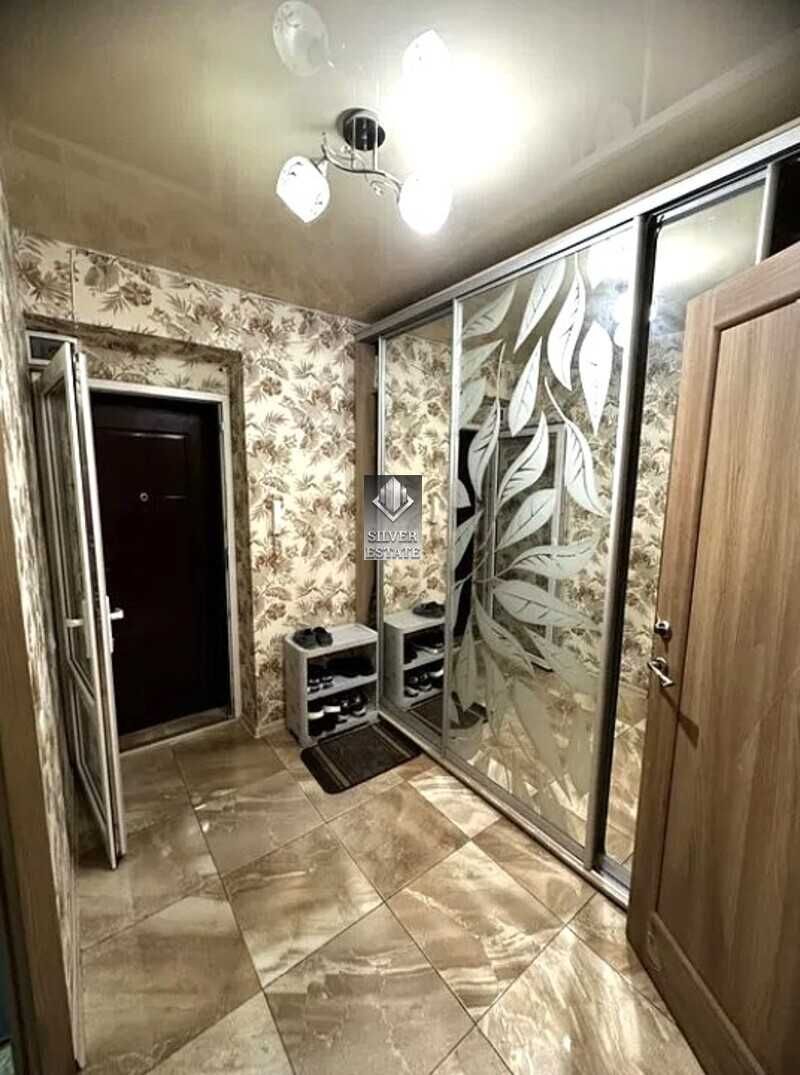 Продам 2-кімнатну квартиру, Шевченківський р-н, пр. Моторобудівників