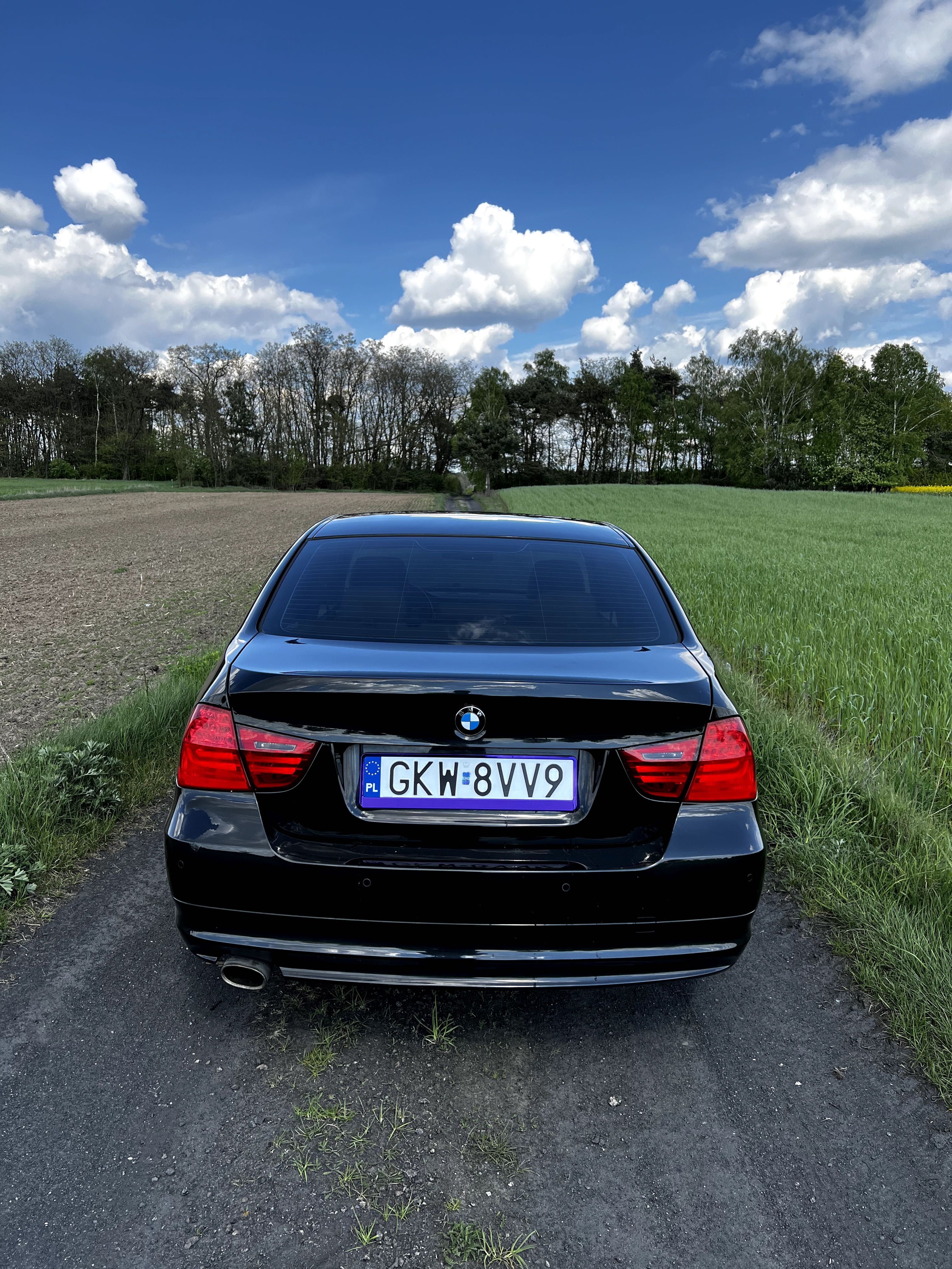 BMW e90 320i 170km 2009r.