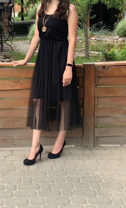 Продам плаття фатин