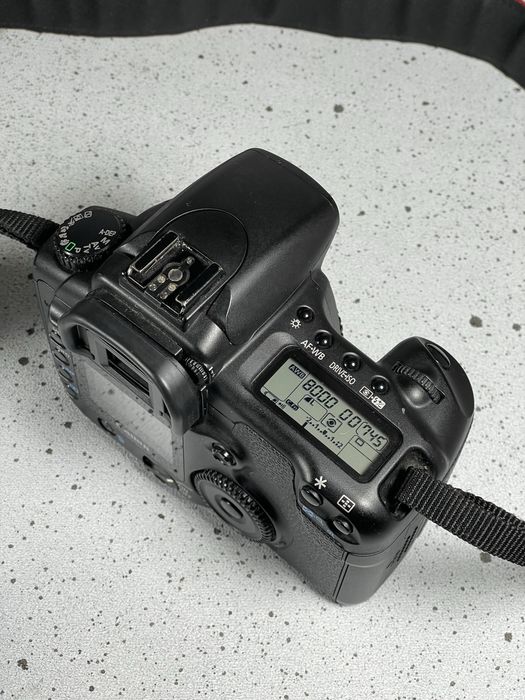 Вживаний - Canon EOS 20D - CMOS APS-C - 8mp