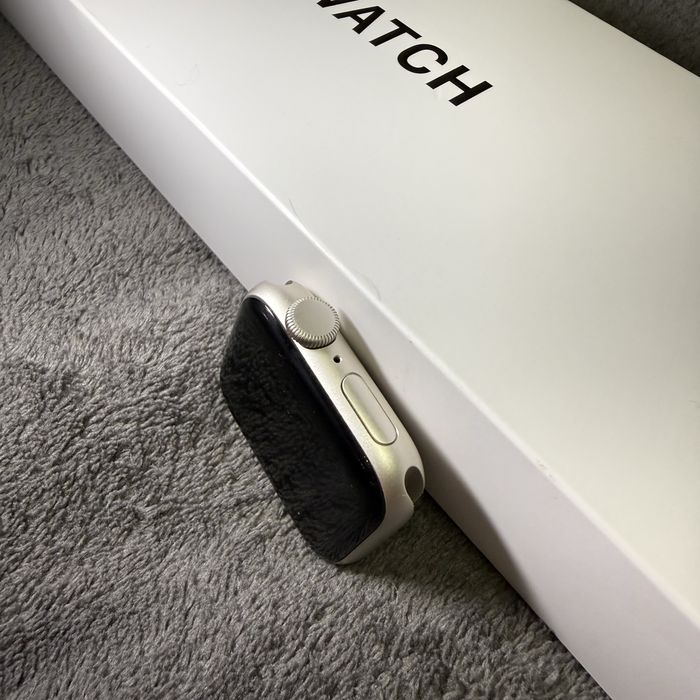 Apple Watch SE (2nd) 40 mm Starlight