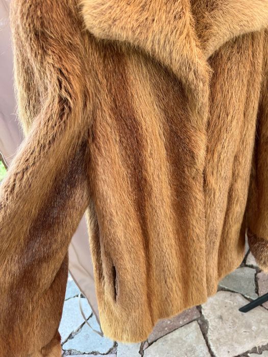 Шуба з натуральної нутріі, коротка (піджак) шуба лиса нутрия ретро