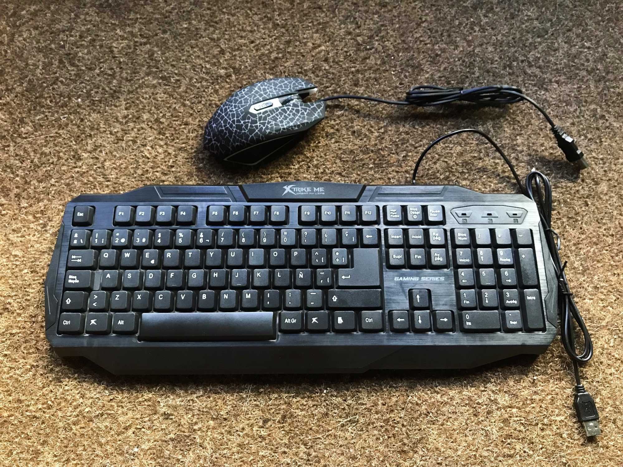 Conjunto Gaming / Kit Gaming - Teclado e rato Gaming - Novo