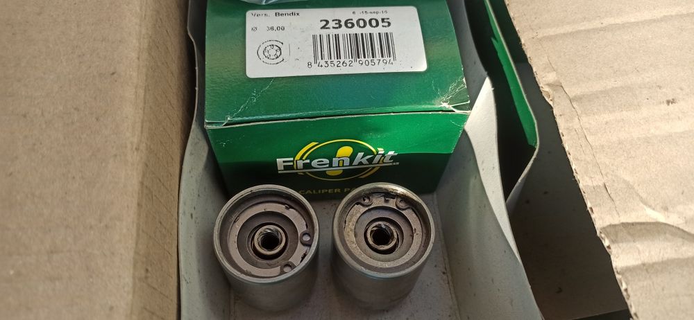 Задні супорта на Форд Мондео 1-2, Універсал