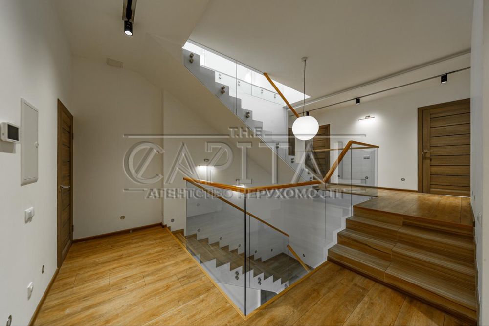 Аренда дома 500 м² под офис в Голосеевском районе Киева