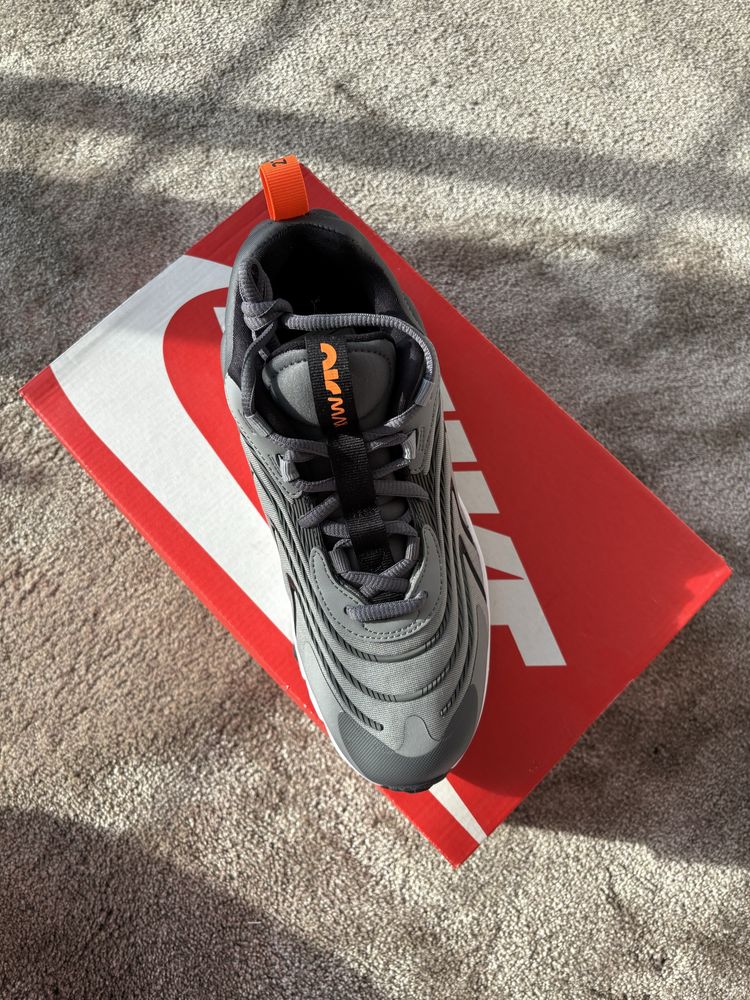 Nike Air Max 270 React ENG (GS)