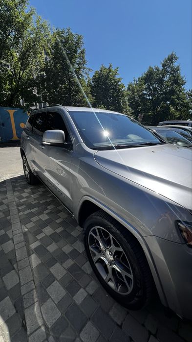 Продам Jeep Grand Cherokee