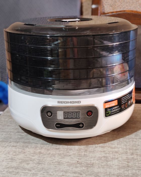 Redmond сушка для овочів, грибів, трав