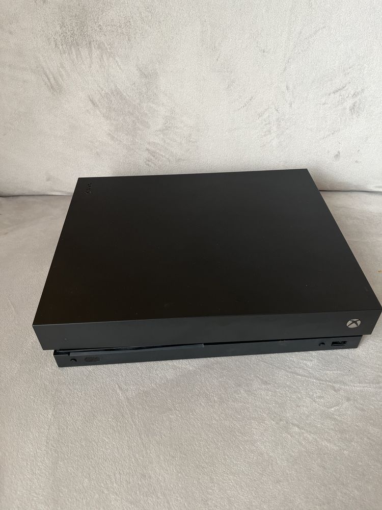 Obudowa xbox one x