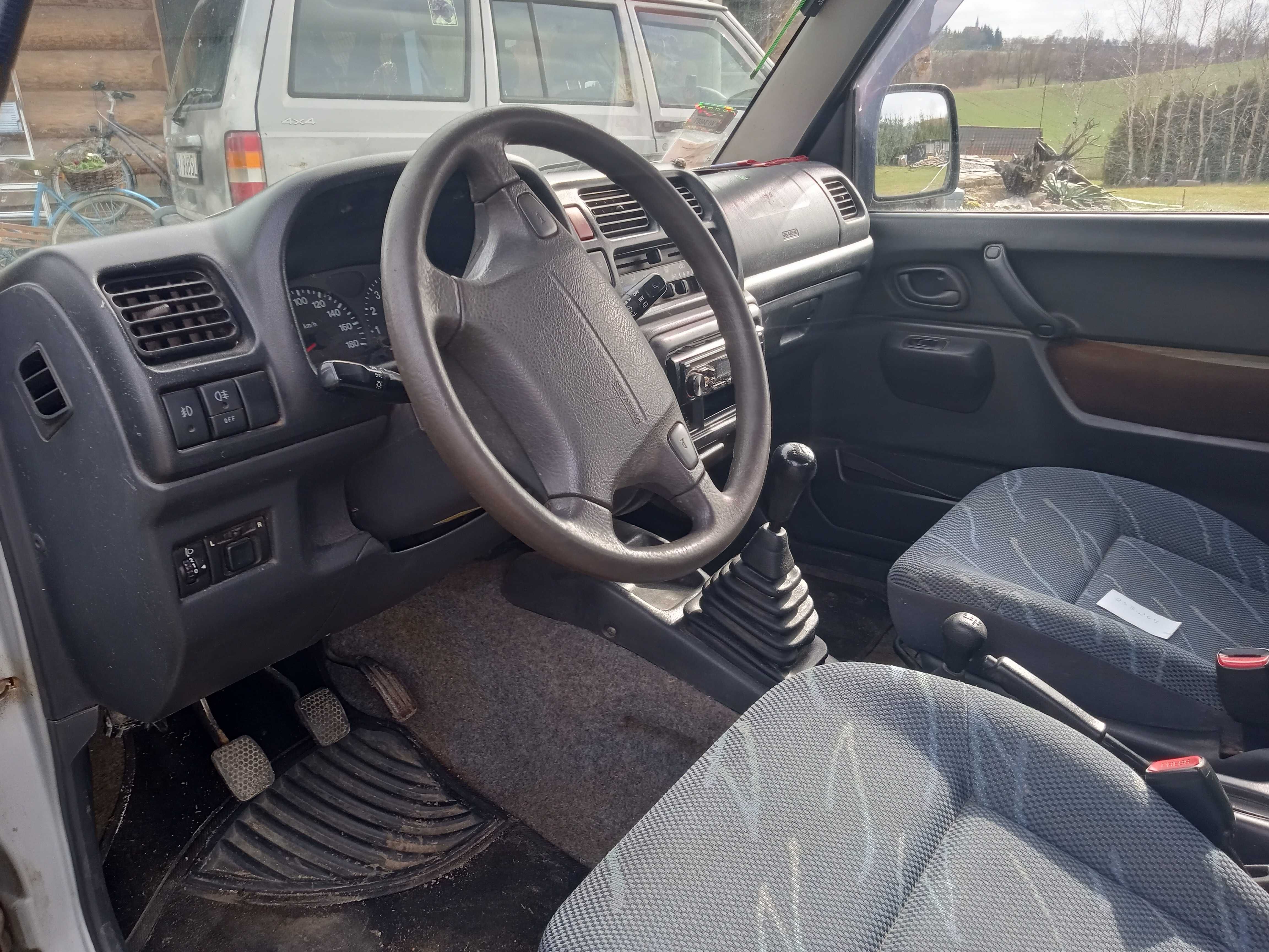 Suzuki Jimny mały samochód z wielkim sercem
