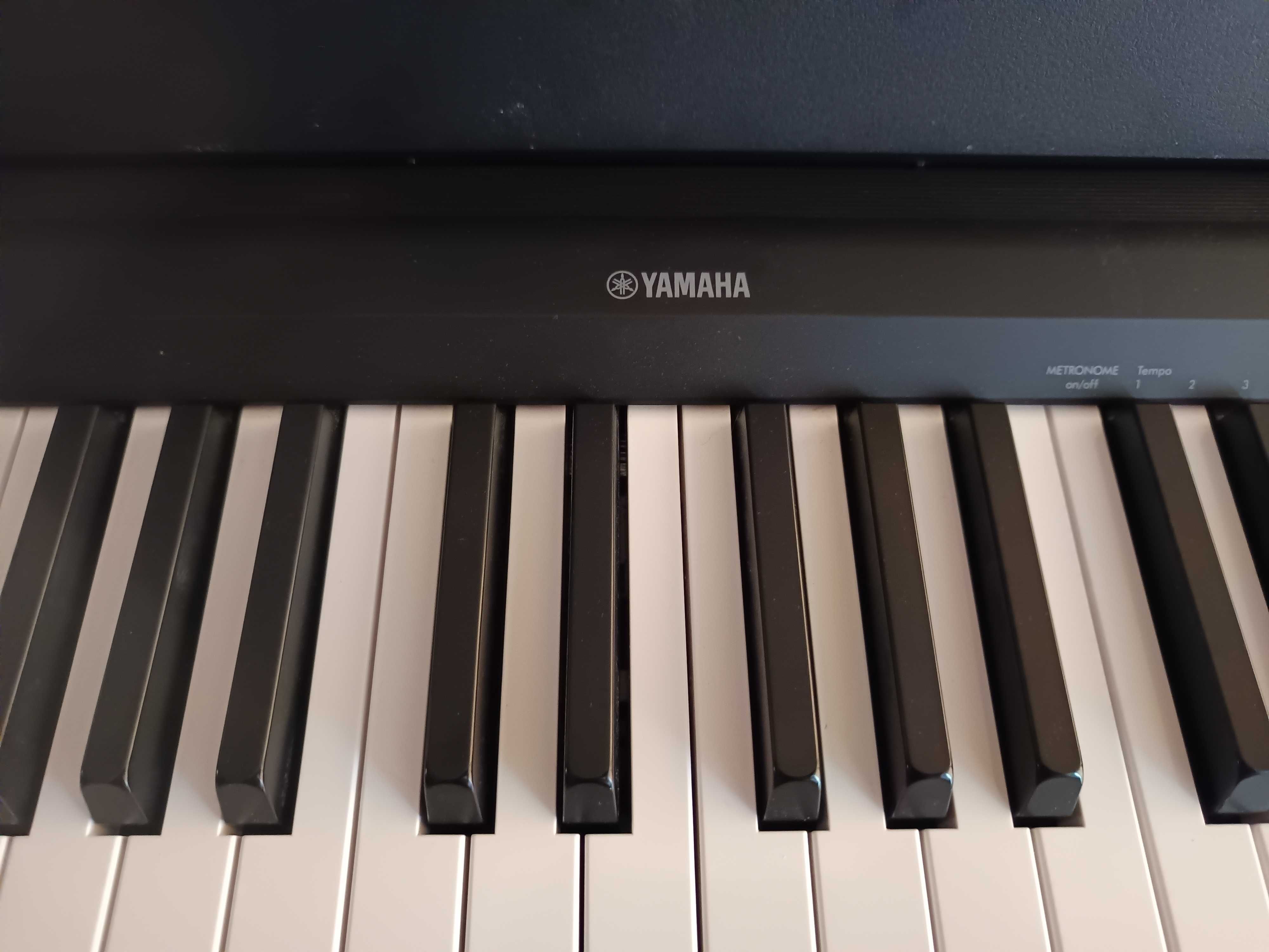 Pianino cyfrowe Yamaha P-145 stan b.dobry + słuchawki
