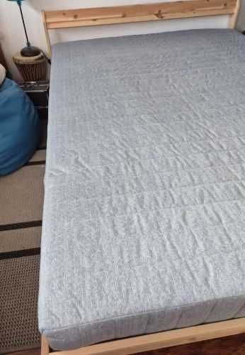 Cama de Casal em Pinho NEIDEN, com Estrado LURÖY e Colchão VADSÖ