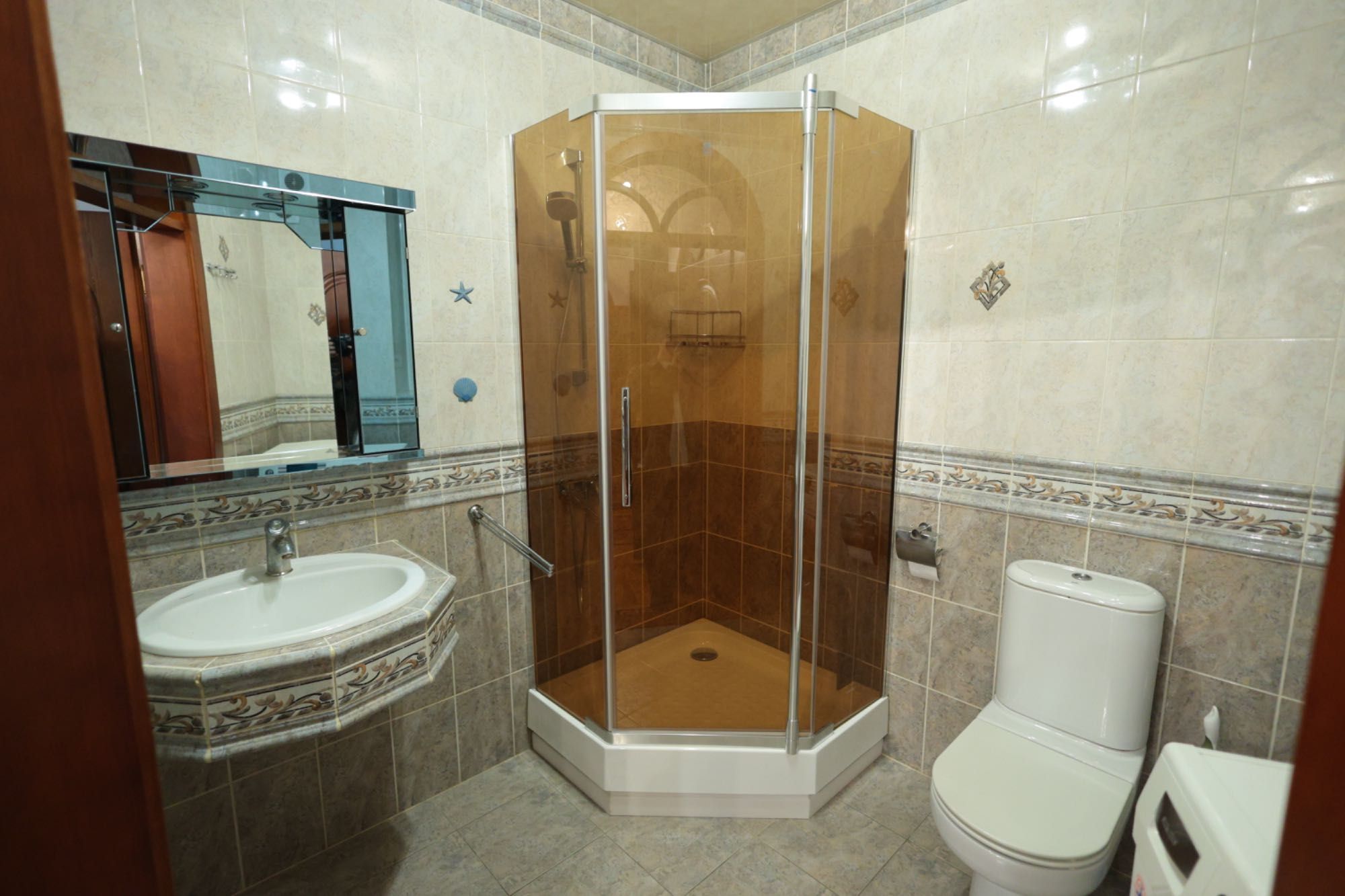 3к квартира, Київ, Б.Гмирі 1/2, 6поверх, Позняки, біля ТРЦ "Алладін"