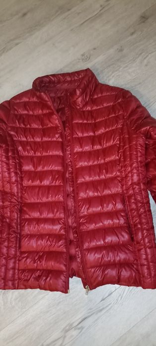 Sprzedam kurtkę świecąca kolor bordo