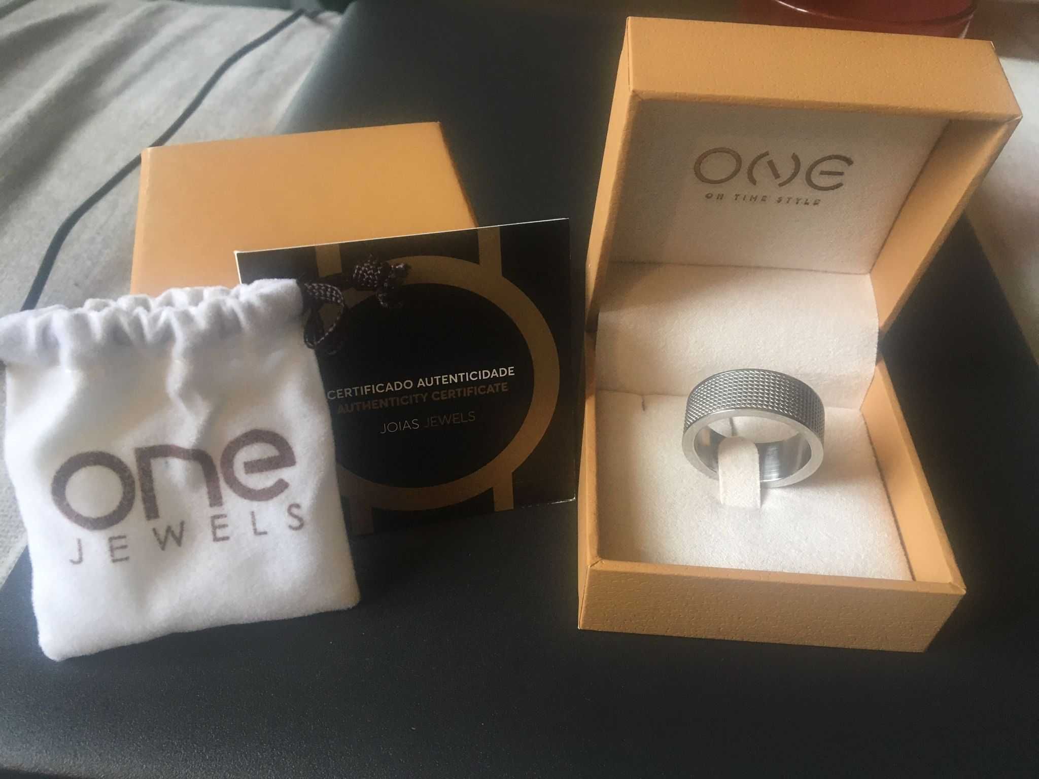 Anel da One Original em Aço - como novo