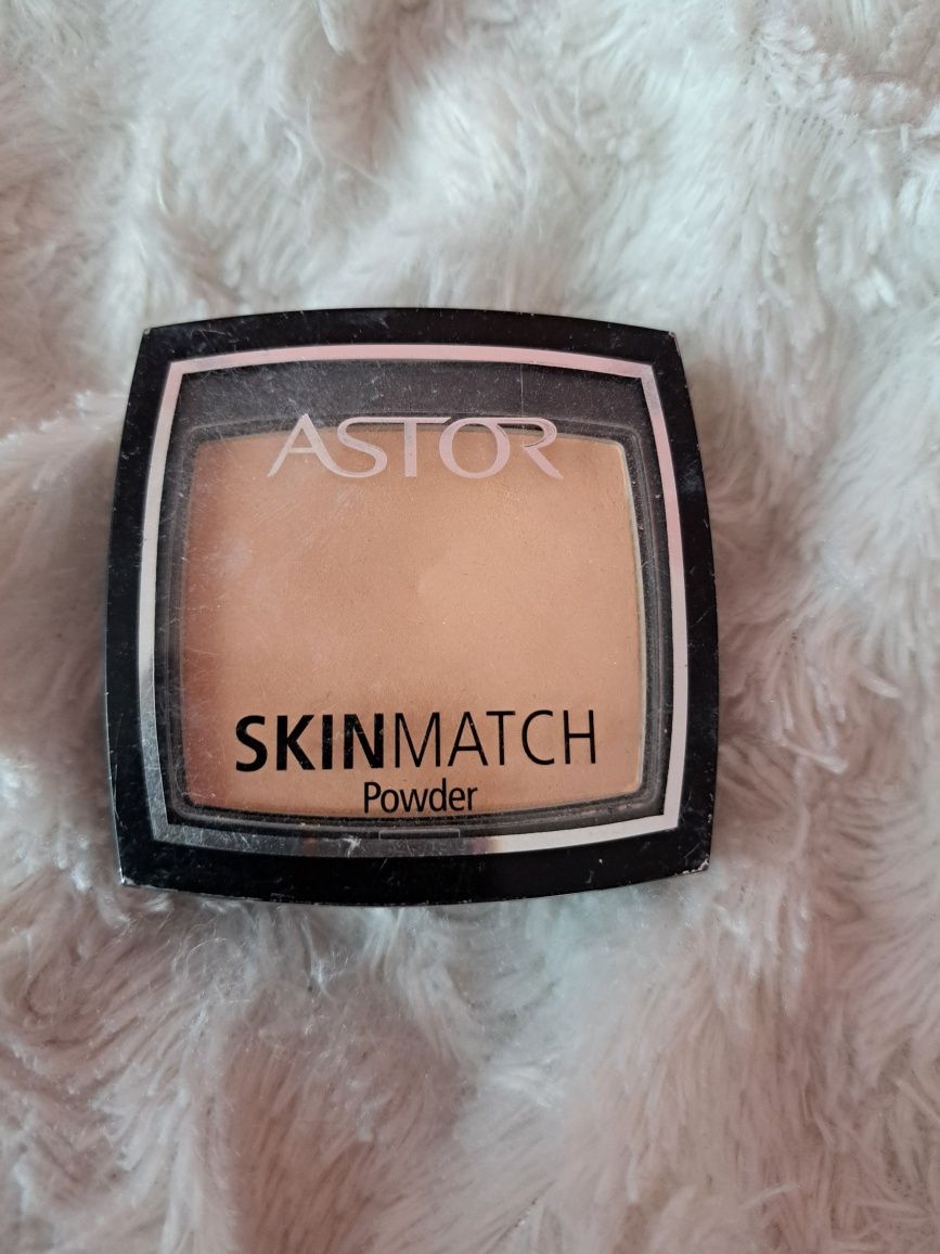 Puder w kopakcie Astor 200 Nude