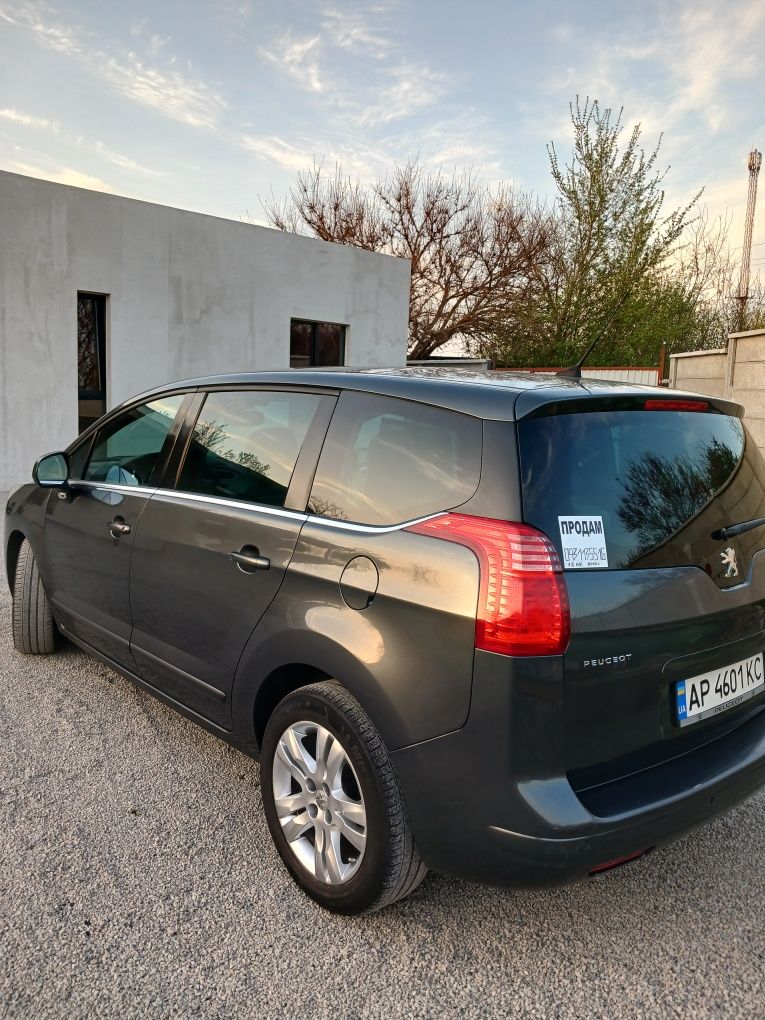 Peugeot 5008 1.6 hdi